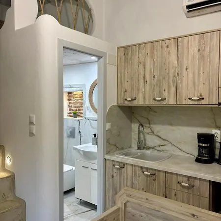 Avia Skiathos, Avia Aether